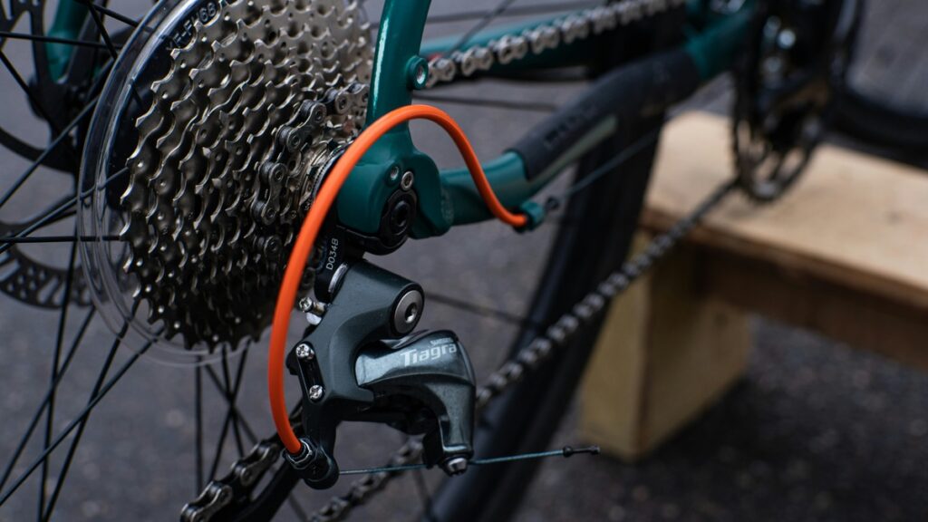 black bicycle wheel